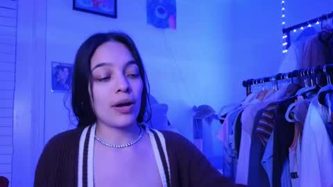 Snapshot of sweetieslikebutter chatting on October 2, 2025, 6:37 pm Blu Sweets online show from October 2, 2025, 6:37 pm