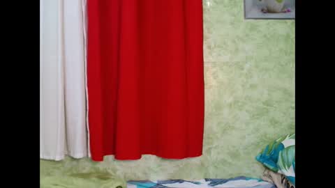 Snapshot of sweetiestkylie chatting on February 15, 2025, 2:37 am sweetiestkylie online show from February 15, 2025, 2:37 am