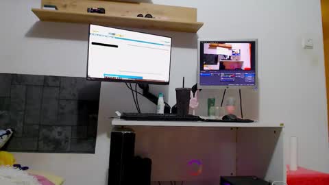 jessica online show from November 18, 2025, 11:15 pm