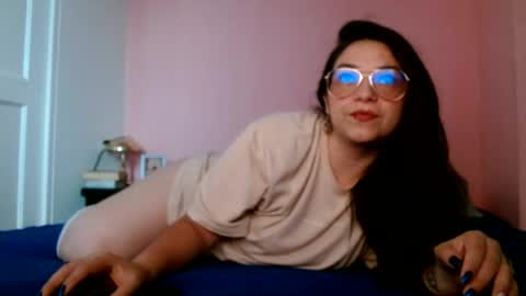 Snapshot of sweetkatthe09 chatting on June 14, 2026, 8:00 pm Katherine online show from June 14, 2026, 8:00 pm