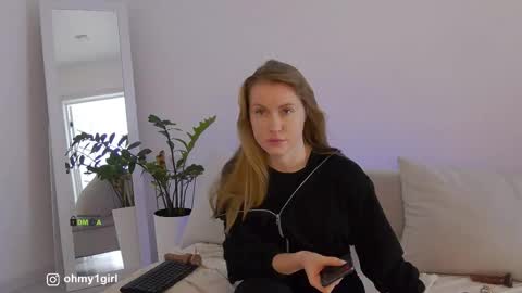 Snapshot of sweetkira1 chatting on February 27, 2026, 10:15 am SweetKira1 online show from February 27, 2026, 10:15 am