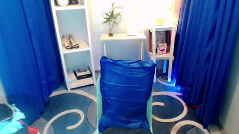 Snapshot of sweetladyapril chatting on June 13, 2026, 1:47 am dessiree online show from June 13, 2026, 1:47 am
