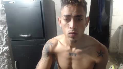 Snapshot of sweetlatinakim chatting on July 26, 2026, 10:00 am Camilo online show from July 26, 2026, 10:00 am