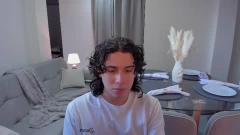 Snapshot of sweetlian_04 chatting on June 22, 2026, 6:05 pm Lian online show from June 22, 2026, 6:05 pm
