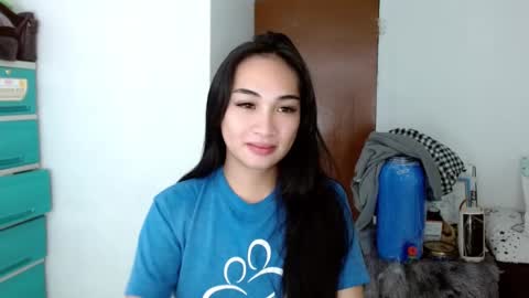 Snapshot of sweetlilly_18 chatting on December 12, 2024, 5:04 pm Lilly online show from December 12, 2024, 5:04 pm