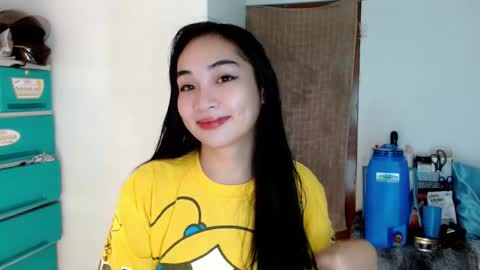 Snapshot of sweetlilly_18 chatting on January 11, 2025, 12:18 pm Lilly online show from January 11, 2025, 12:18 pm