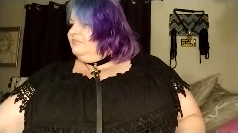 sweetlolajean online show from February 25, 2025, 7:20 am
