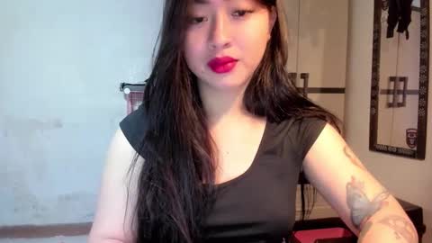 Snapshot of sweetlovepinay04 chatting on December 6, 2024, 5:11 pm Zoe online show from December 6, 2024, 5:11 pm