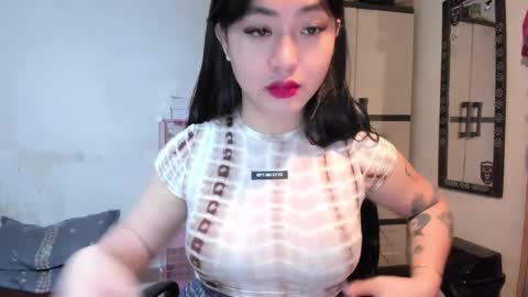 Snapshot of sweetlovepinay04 chatting on January 20, 2025, 1:39 am Zoe online show from January 20, 2025, 1:39 am