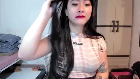 Snapshot of sweetlovepinay04 chatting on March 9, 2025, 6:00 pm Zoe online show from March 9, 2025, 6:00 pm