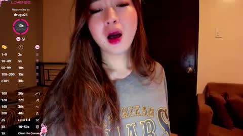 Snapshot of sweetlovepinay04 chatting on November 28, 2025, 7:00 am Zoe online show from November 28, 2025, 7:00 am