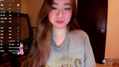 Snapshot of sweetlovepinay04 chatting on June 15, 2026, 9:39 pm Zoe online show from June 15, 2026, 9:39 pm