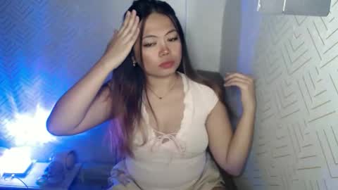 Snapshot of sweetlover_nicole chatting on May 19, 2026, 7:53 pm NICOLE online show from May 19, 2026, 7:53 pm