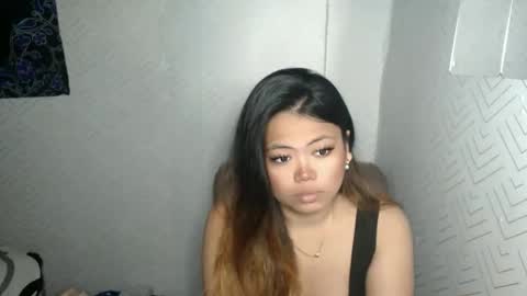 Snapshot of sweetlover_nicole chatting on May 24, 2026, 8:03 pm NICOLE online show from May 24, 2026, 8:03 pm