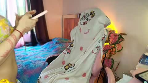 Snapshot of sweetlune chatting on June 17, 2026, 3:02 pm SweetLune online show from June 17, 2026, 3:02 pm
