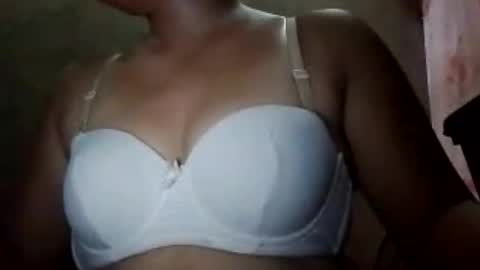 Snapshot of sweetmae32 chatting on July 9, 2026, 12:48 am sweetmae32 online show from July 9, 2026, 12:48 am