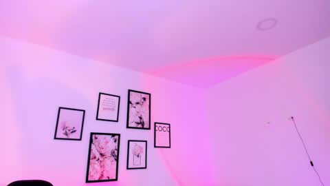 instagram melisabahamon  online show from January 26, 2025, 3:38 am