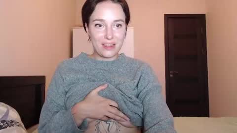 Snapshot of sweetmiaa chatting on July 29, 2026, 3:54 pm Mia online show from July 29, 2026, 3:54 pm