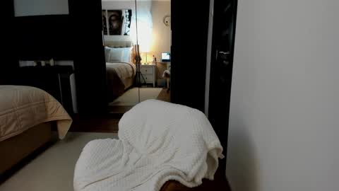 Nicole online show from January 15, 2025, 10:06 am