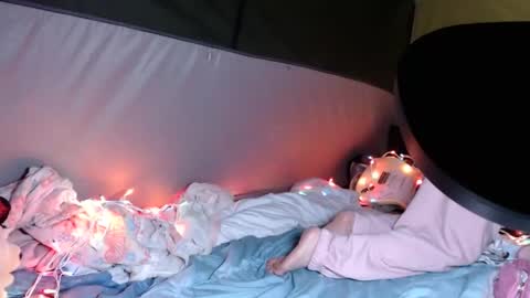 Snapshot of sweetnissapril chatting on December 15, 2024, 3:56 am April online show from December 15, 2024, 3:56 am