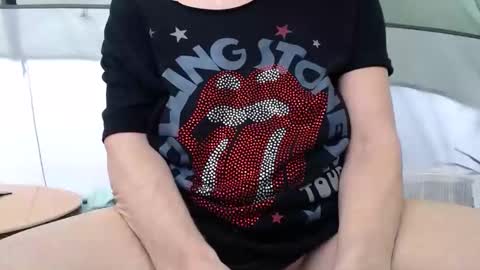 Snapshot of sweetnissapril chatting on January 14, 2025, 3:47 pm April online show from January 14, 2025, 3:47 pm