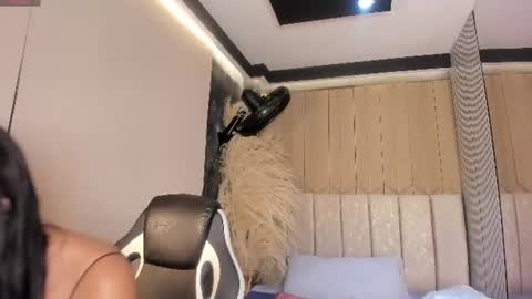 Snapshot of sweetnova_ chatting on June 14, 2026, 2:24 am Sweet Nova online show from June 14, 2026, 2:24 am
