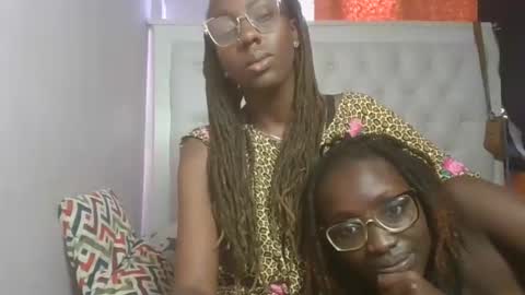 Novah girlie online show from May 25, 2026, 2:34 pm