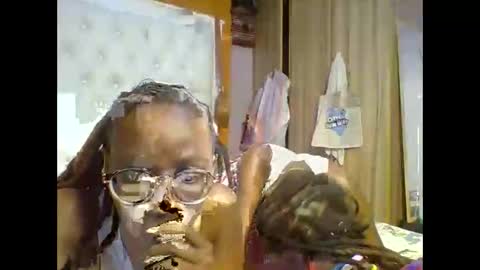 Novah girlie online show from June 9, 2026, 5:57 pm