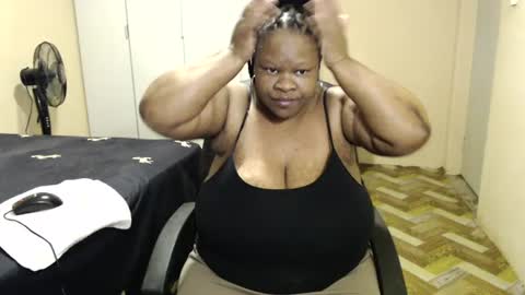 Snapshot of sweetnoziexxx chatting on June 14, 2026, 3:19 am sweetnoziexxx online show from June 14, 2026, 3:19 am