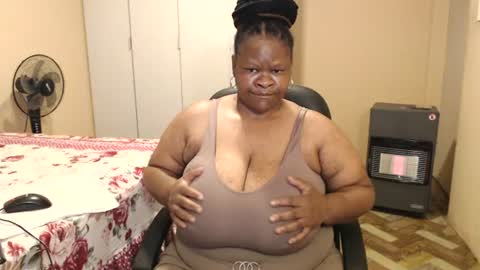 Snapshot of sweetnoziexxx chatting on July 24, 2026, 6:00 am sweetnoziexxx online show from July 24, 2026, 6:00 am