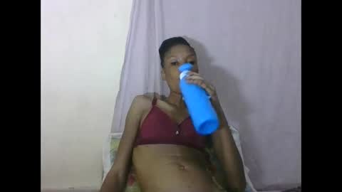 Snapshot of sweetpetite254 chatting on May 18, 2026, 6:47 pm ESTHER online show from May 18, 2026, 6:47 pm