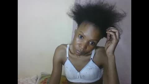 Snapshot of sweetpetite254 chatting on May 31, 2026, 6:31 pm ESTHER online show from May 31, 2026, 6:31 pm
