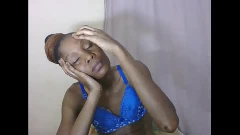 Snapshot of sweetpetite254 chatting on June 10, 2026, 6:51 pm ESTHER online show from June 10, 2026, 6:51 pm
