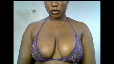 Snapshot of sweetpetitgirl chatting on July 8, 2026, 8:30 am LILY BRANDY online show from July 8, 2026, 8:30 am