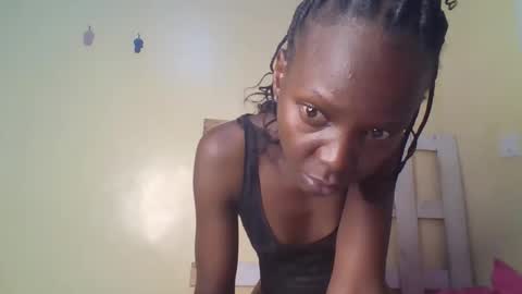 Snapshot of sweetpink_1 chatting on February 14, 2026, 9:11 pm sweetpink_1 online show from February 14, 2026, 9:11 pm