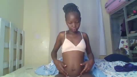 Snapshot of sweetpink_1 chatting on February 19, 2026, 2:40 am sweetpink_1 online show from February 19, 2026, 2:40 am