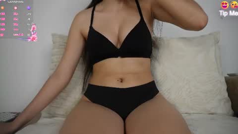 Snapshot of sweetpussyhot_ chatting on June 23, 2026, 1:58 am Hello Welcome Im here from WEDNESDAY to SUNDAY 430am to 830am and 3 to 7 timeMONDAY and TUESDAY i rest online show from June 23, 2026, 1:58 am