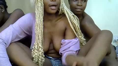 Lilly online show from March 6, 2026, 7:21 pm