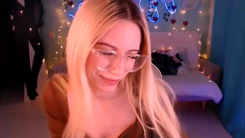 Snapshot of sweetrichal chatting on February 17, 2025, 1:15 am sweetrichal online show from February 17, 2025, 1:15 am