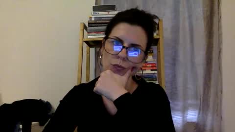 sweetriddance online show from November 24, 2025, 6:18 pm