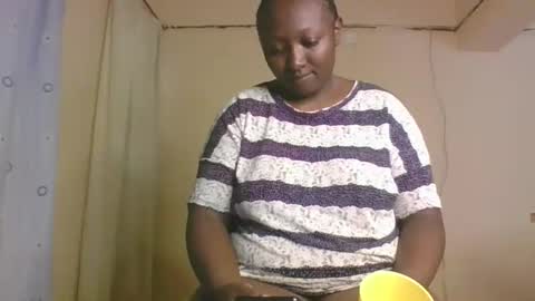 Snapshot of sweetrose2049 chatting on March 13, 2026, 10:33 am Rose Watetu online show from March 13, 2026, 10:33 am