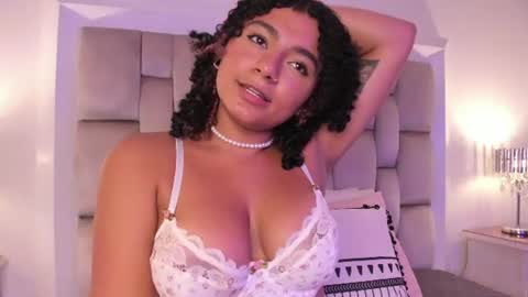Snapshot of sweets_one chatting on June 20, 2026, 4:15 am sweets one online show from June 20, 2026, 4:15 am