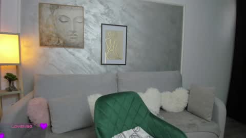 Snapshot of sweetsexangel chatting on September 10, 2025, 1:44 pm Goddess Allysse online show from September 10, 2025, 1:44 pm