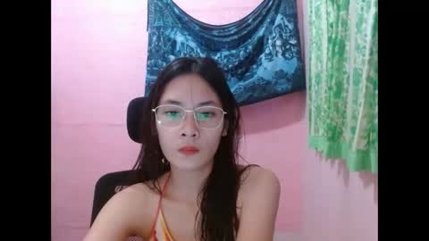 Snapshot of sweetsexygirl20 chatting on May 5, 2026, 12:24 pm Mia online show from May 5, 2026, 12:24 pm