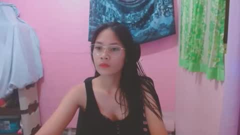 Snapshot of sweetsexygirl20 chatting on May 14, 2026, 12:12 pm Mia online show from May 14, 2026, 12:12 pm