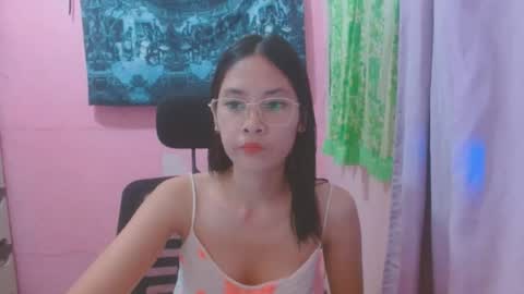 Snapshot of sweetsexygirl20 chatting on June 29, 2026, 5:25 am Mia online show from June 29, 2026, 5:25 am