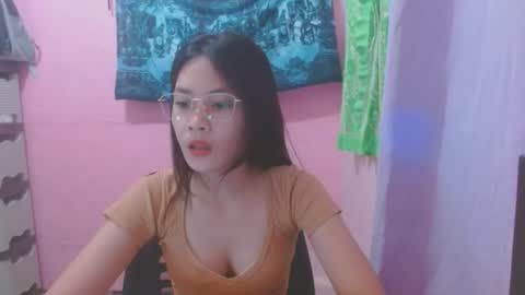 Snapshot of sweetsexygirl20 chatting on July 25, 2026, 6:11 am Mia online show from July 25, 2026, 6:11 am