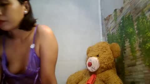 Snapshot of sweetsexylyn chatting on May 21, 2026, 11:50 am sweetsexylyn online show from May 21, 2026, 11:50 am
