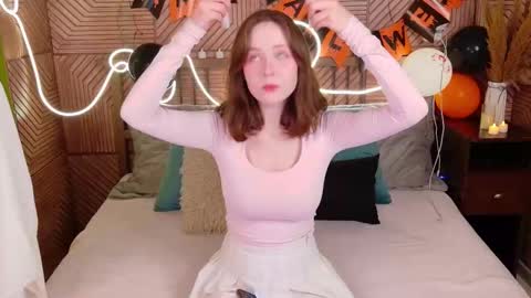 Snapshot of sweetshy_ chatting on November 2, 2025, 12:51 pm Alice online show from November 2, 2025, 12:51 pm