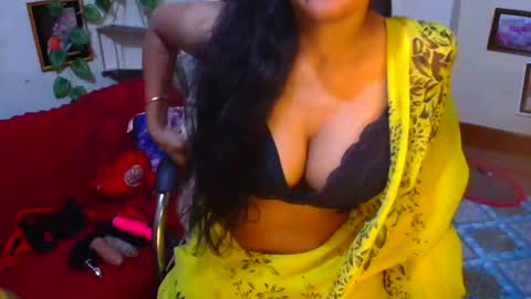 Snapshot of sweetsour18 chatting on April 2, 2026, 11:41 am SweetSour online show from April 2, 2026, 11:41 am